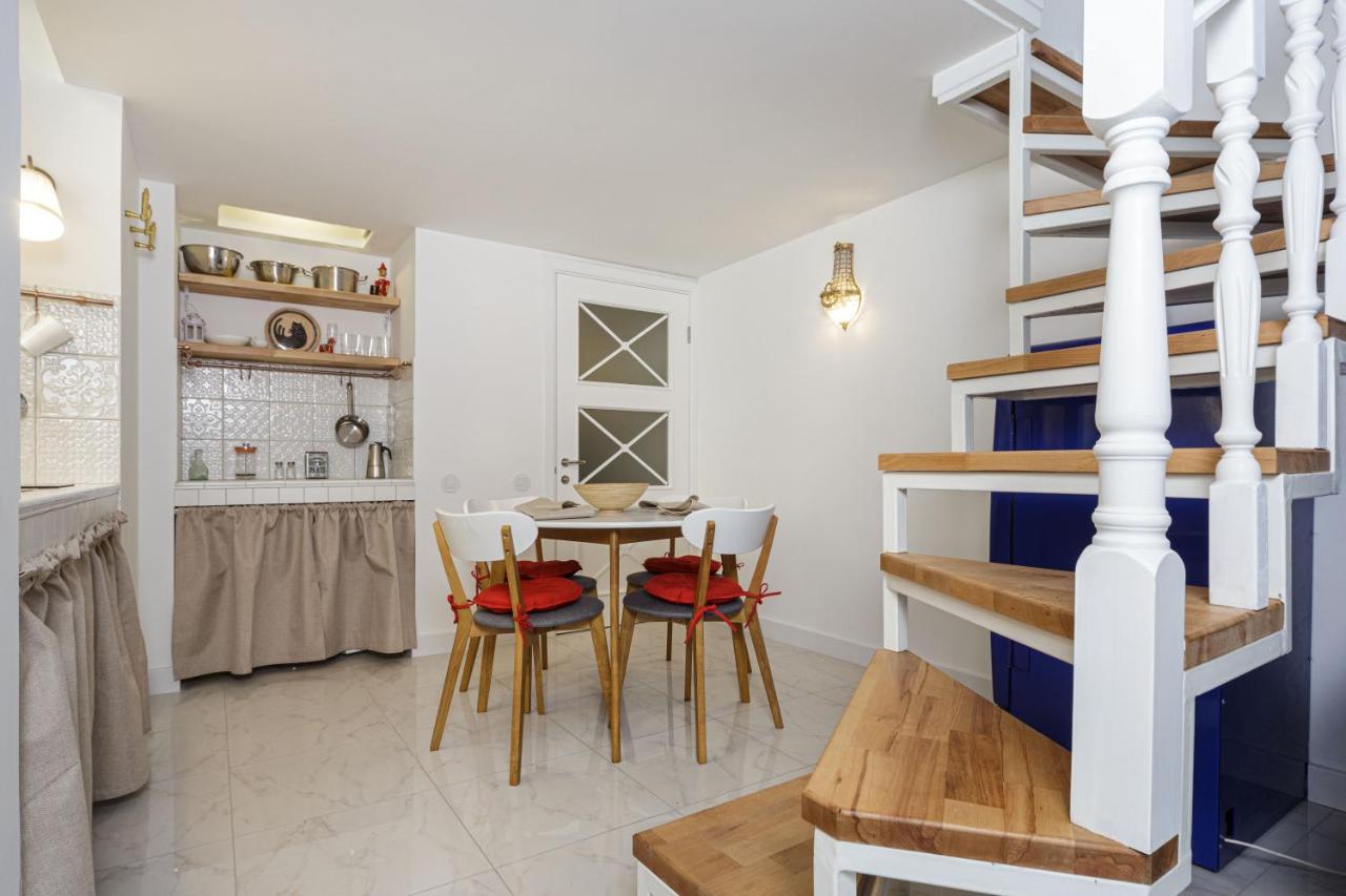Old Town - Self Check-In Apartment Odessa Luaran gambar